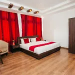 Oyo 11474 Gangaur Regency Boutique Hotel