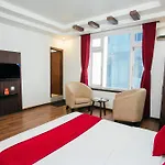 Oyo 11474 Gangaur Regency Boutique Hotel