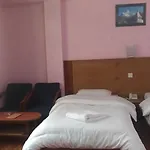 Tasi Dhargey Inn