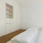Four Red Doors Apartments
