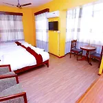 Bishwonath Hotel