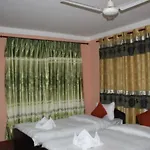 Travellers Dorm Bed & Breakfast