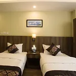 Ganapati Airport Hotel