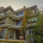 Oyo 280 Hob Nob Garden Resort