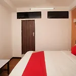 Oyo 776 Hotel Royal Valley