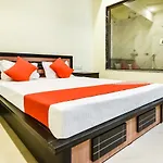 Oyo 786 Hotel Shree Guru Annex