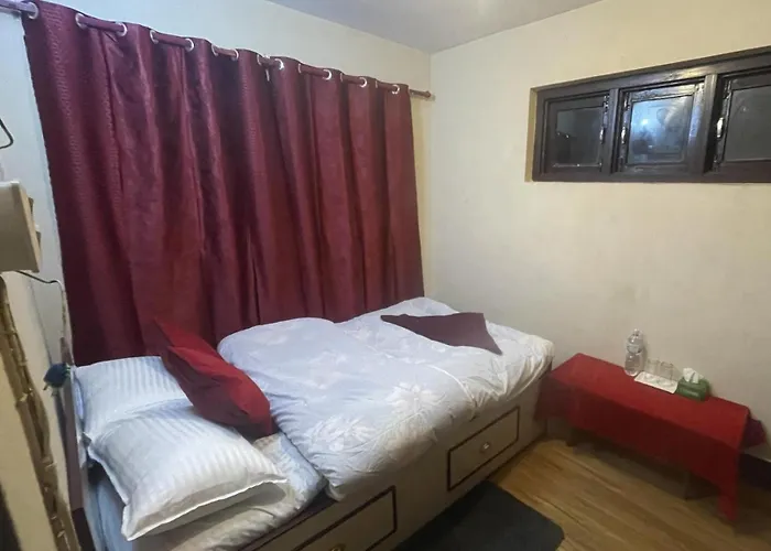Bs Guest House & Restaurant