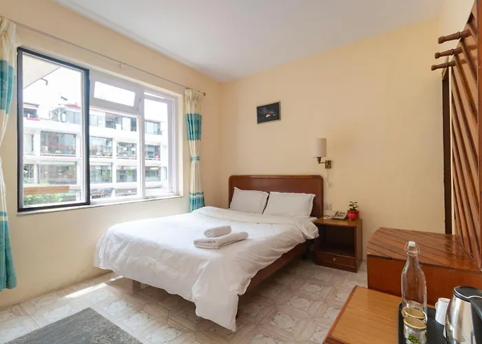 Hotel Sherwi Hyul