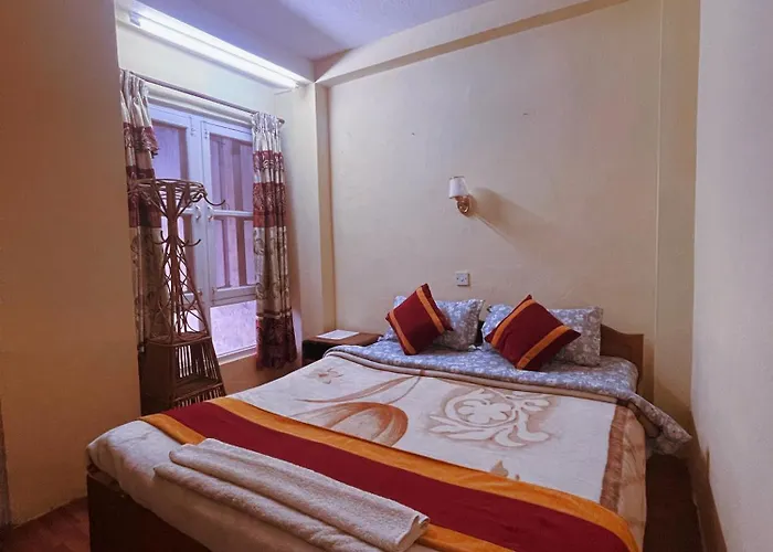 Hotel New Pokhara Peace