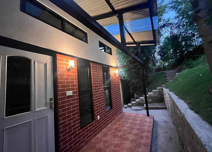 Avocado Accommodations- Awsome Cottage With Loft