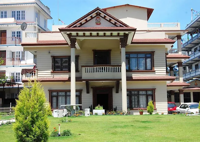 Dipankara Holiday Home
