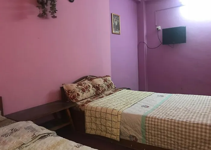 Anmol Guest House