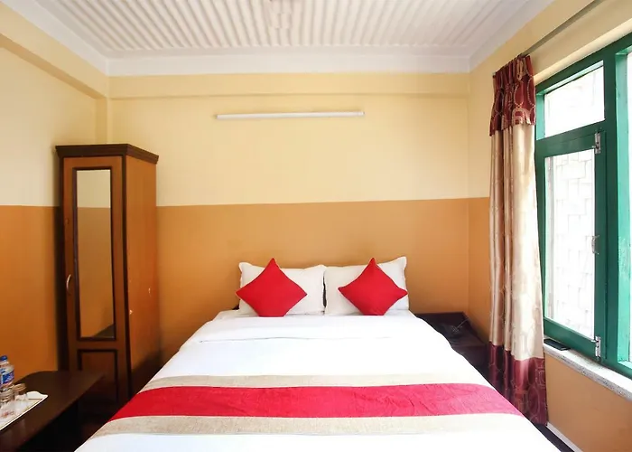 Spot On 383 Hotel Himalayan Ashoka