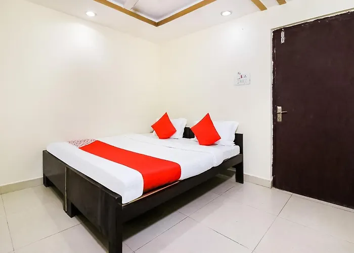 Oyo 786 Hotel Shree Guru Annex