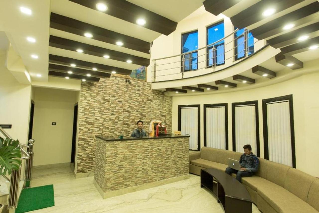Hotel Rinchen