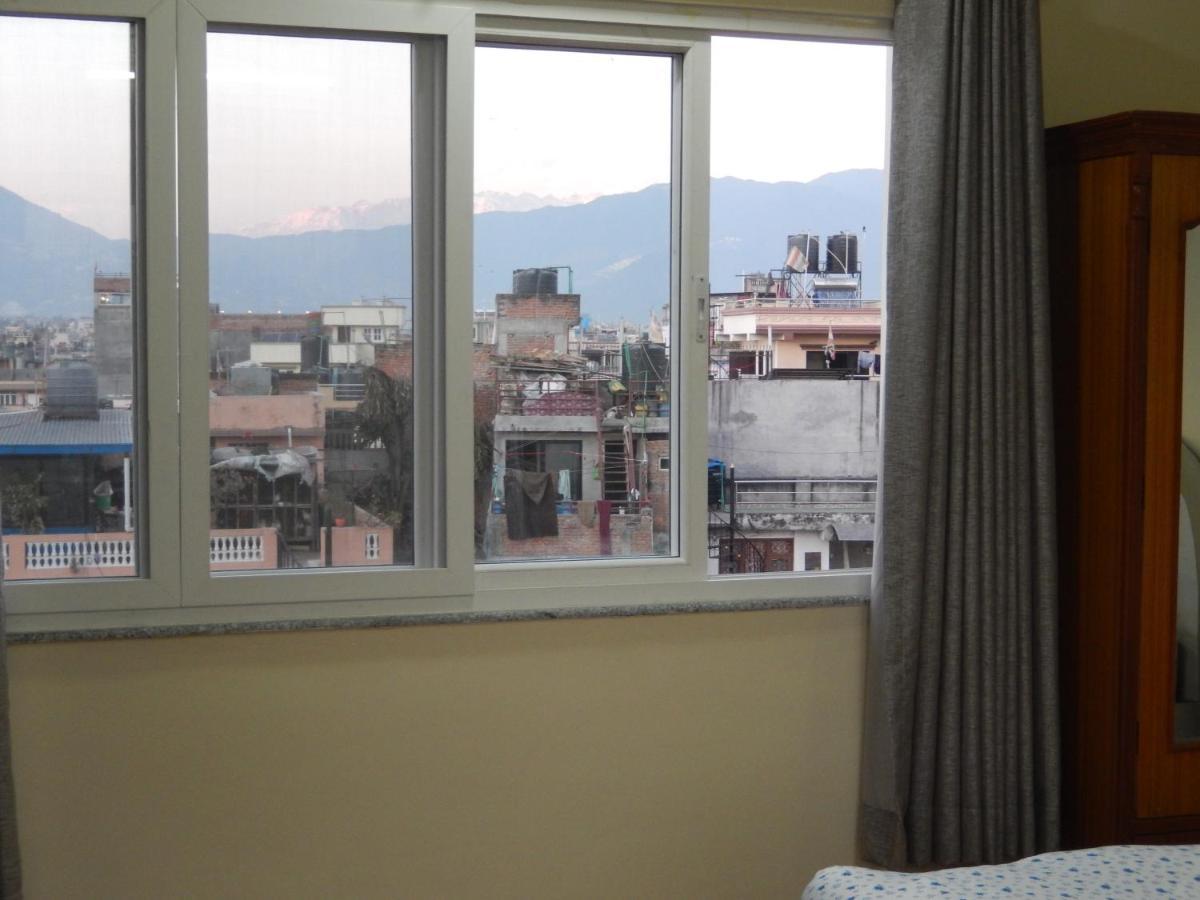 Shine Famille Francophone - Shine And Homestay Kathmandu