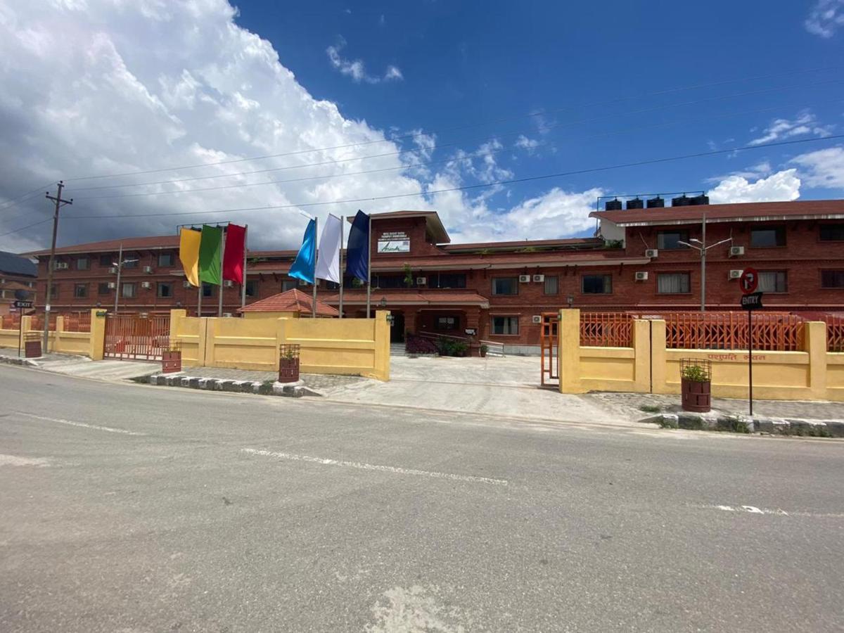 Hotel Ananda Pashupati *