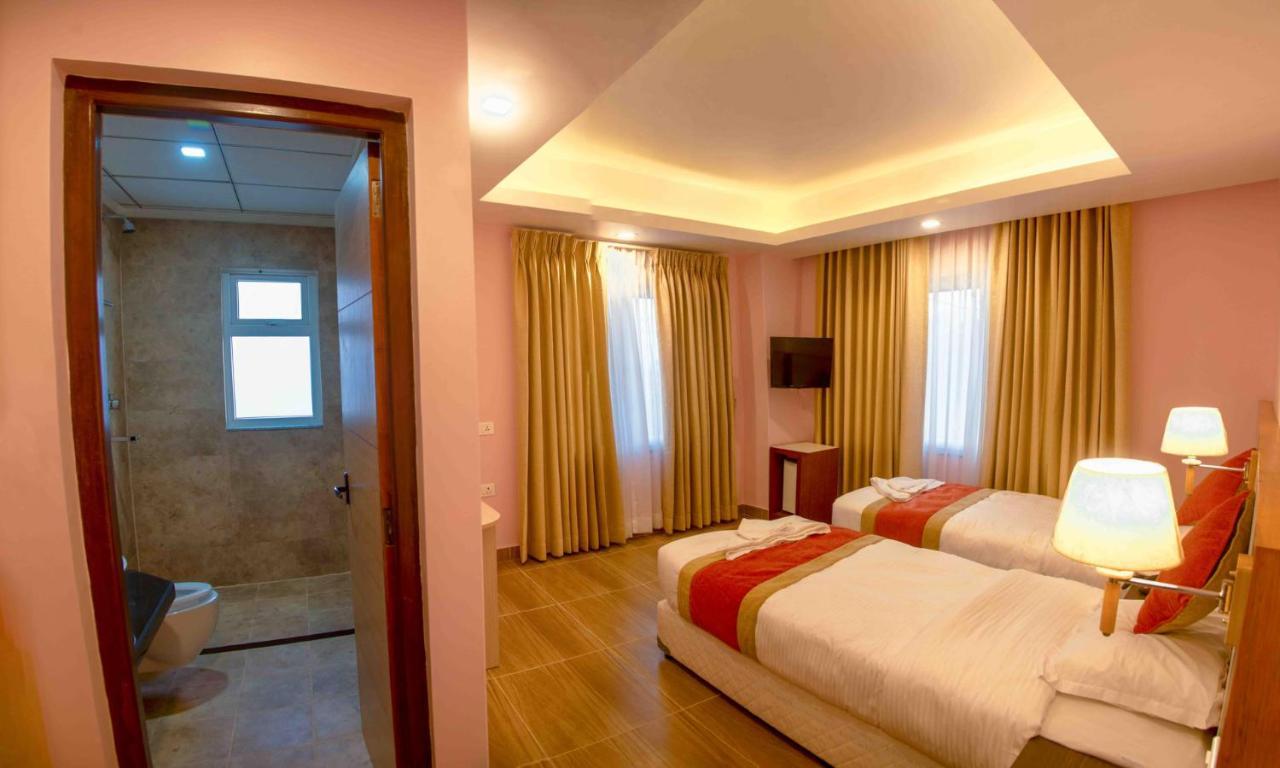Hotel Krishna 3*