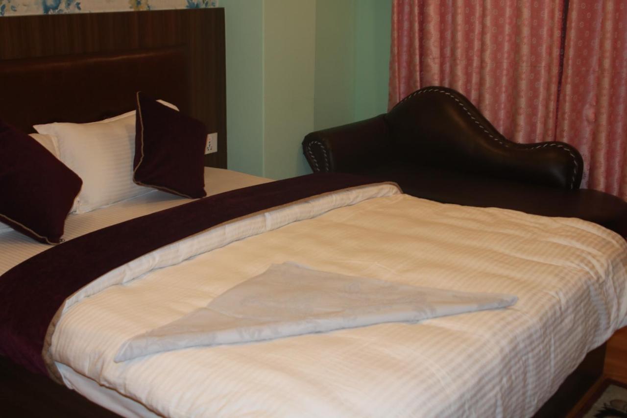 Hotel Parami *