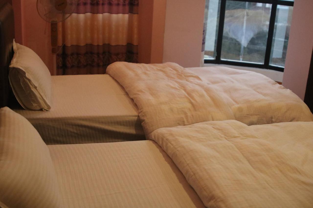 Hotel Parami *