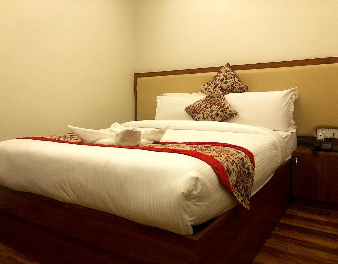 Attic Empire Hotel