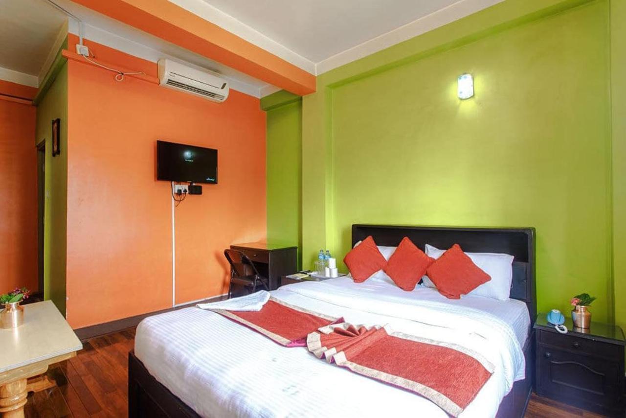 Nepalaya Homestay *