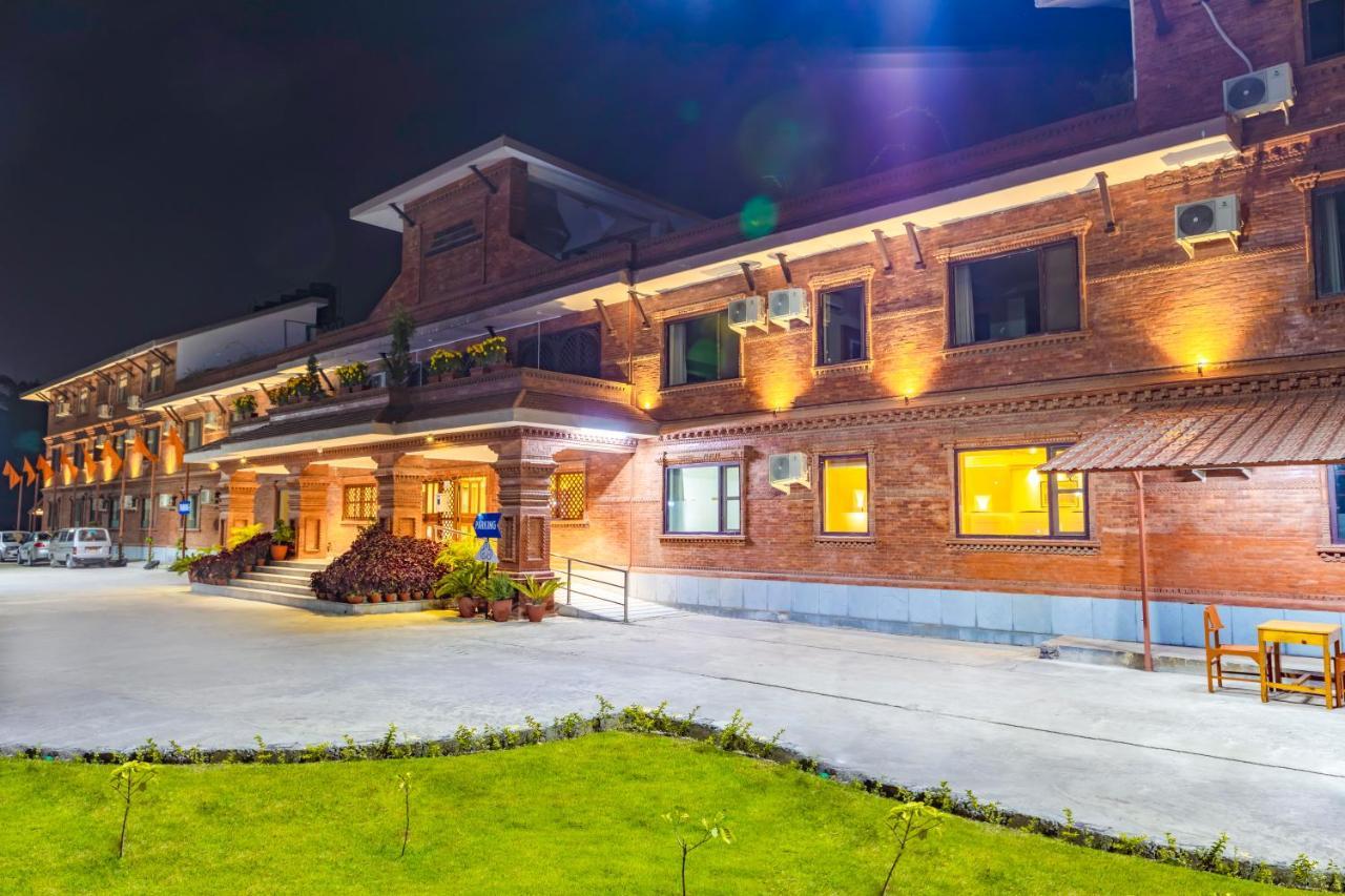 Ananda Pashupati Hotel 4*