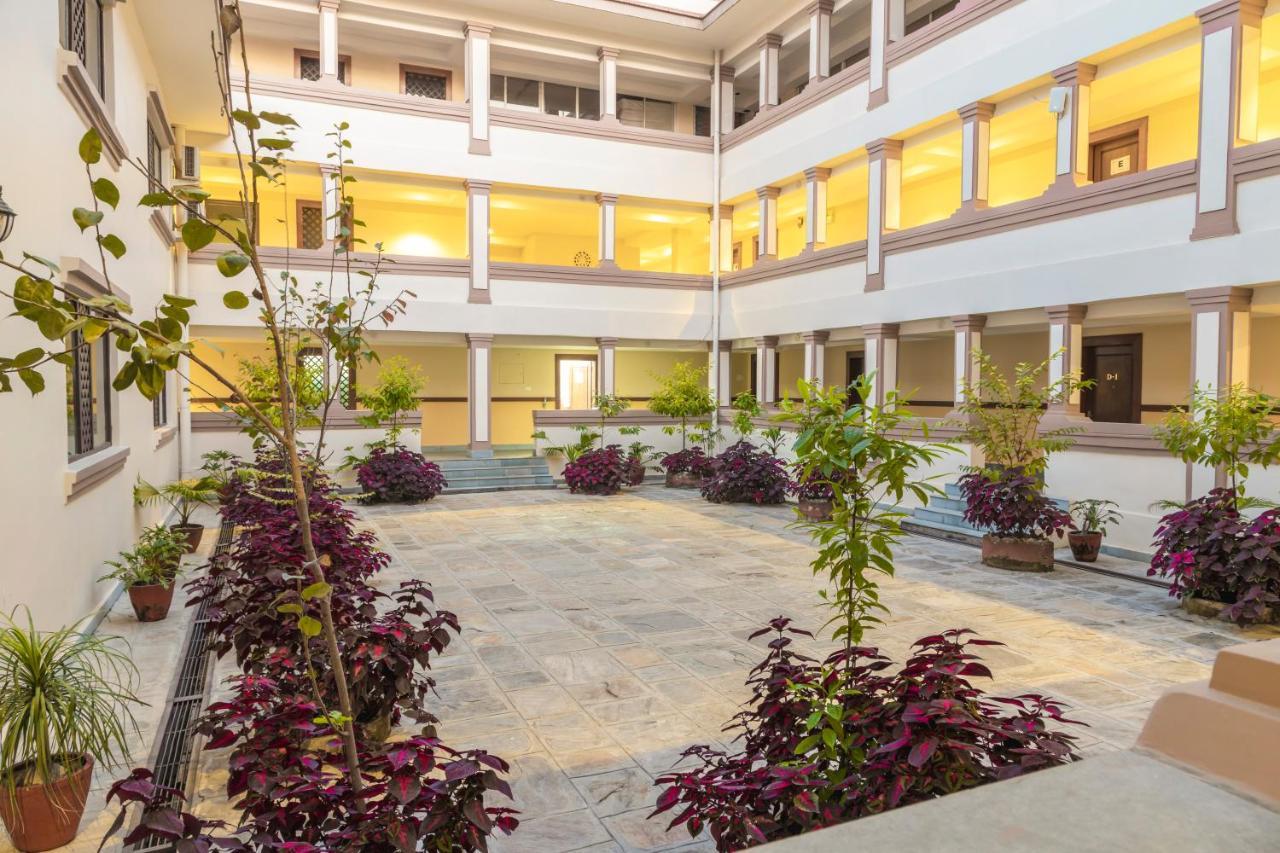 Ananda Pashupati 4*