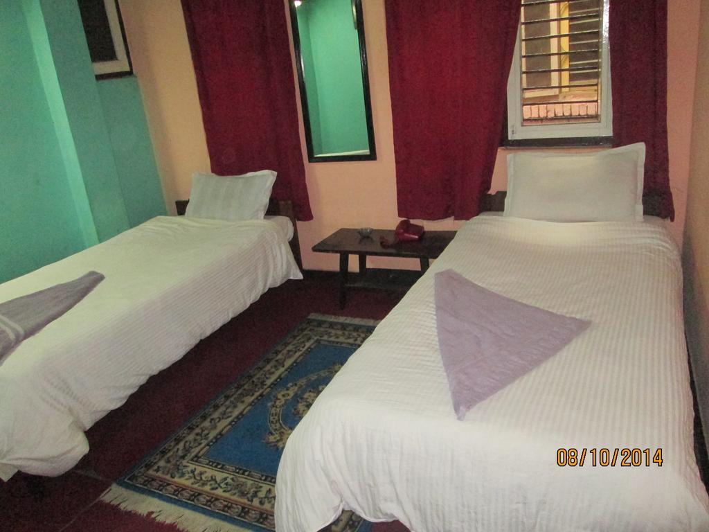 Lahana Hotel