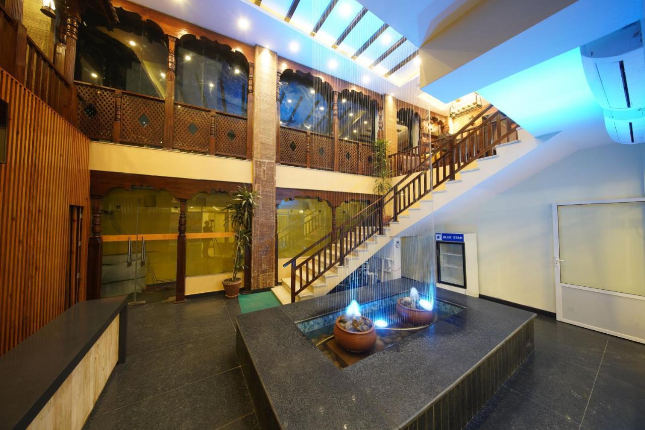 Hotel Woodapple And Kathmandu