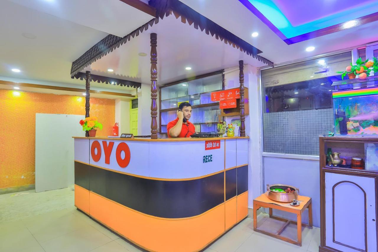 Hotel Oyo 656 Shree Guru *