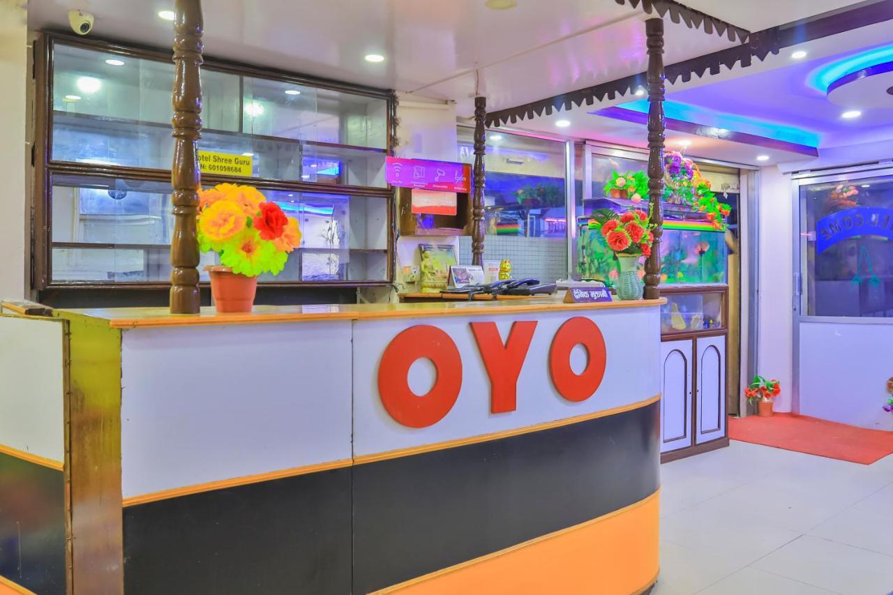 Oyo 656 Shree Guru Hotel