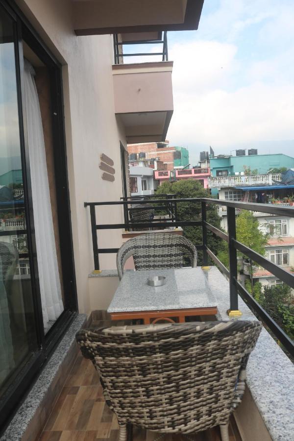 Family Ties Pvt. Ltd. Hotel *