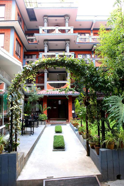 Green Hotel 3*