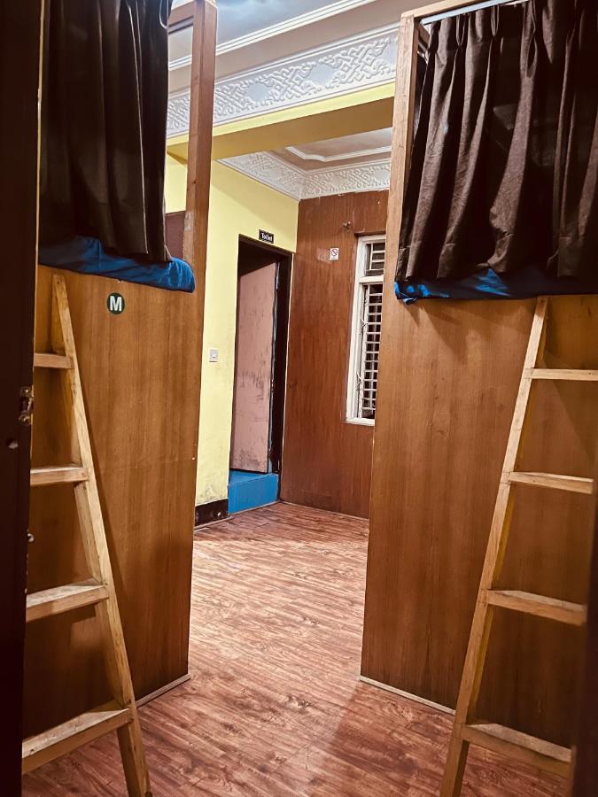 Hotel Trekkers 3*