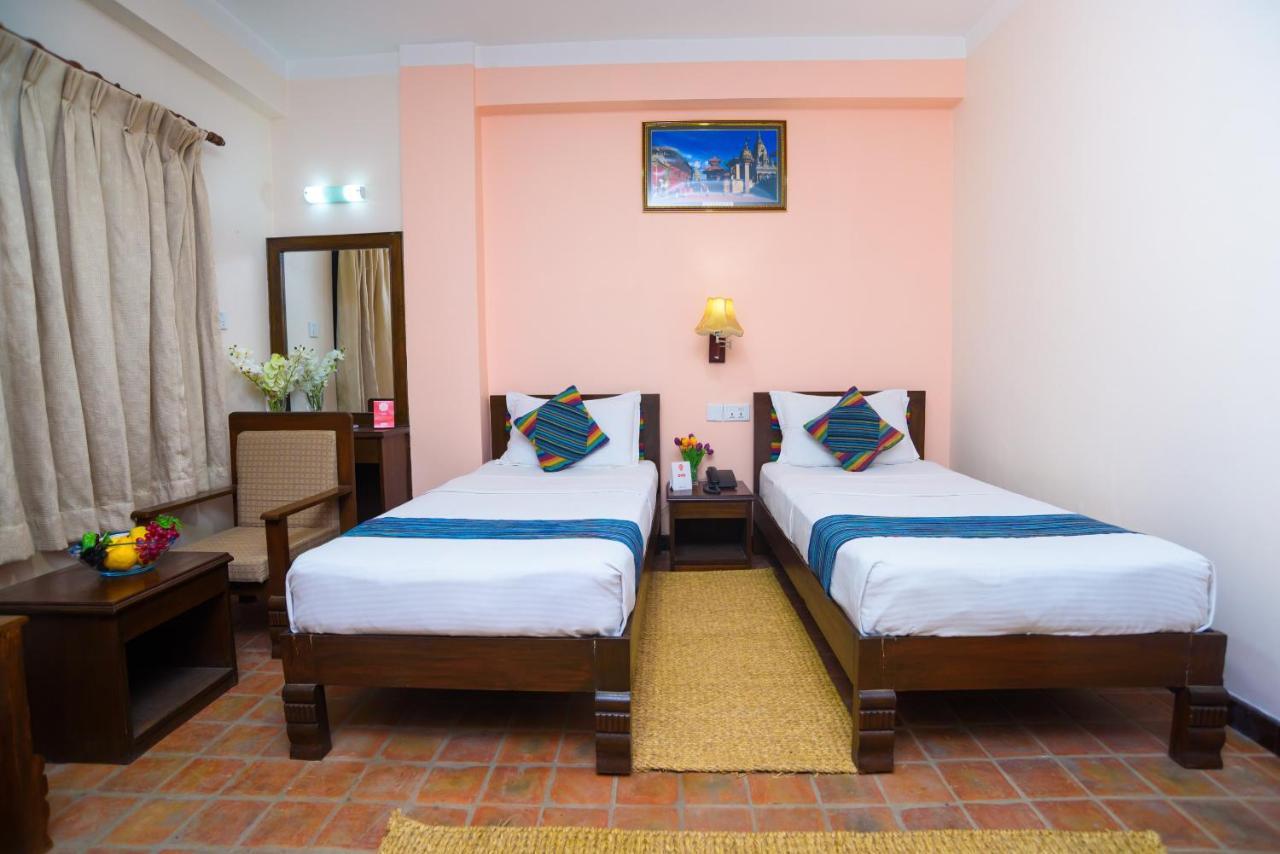 Embassy Hotel 2*