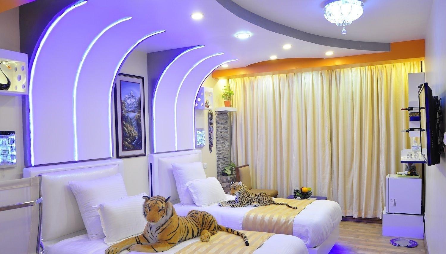 Royal Penguin Boutique & Hotel
