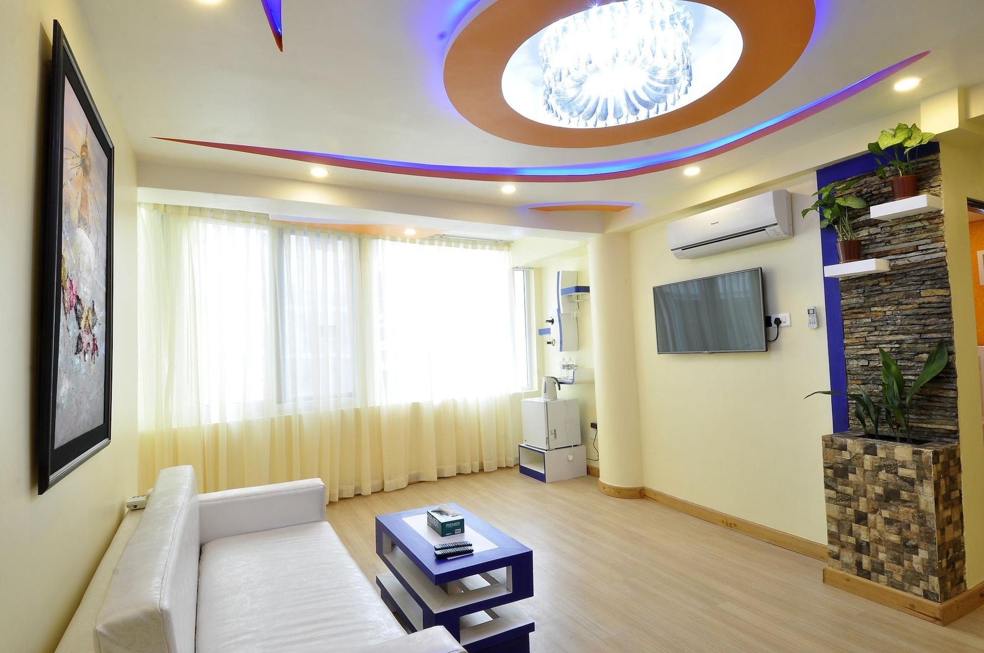 Royal Penguin Boutique & 4*