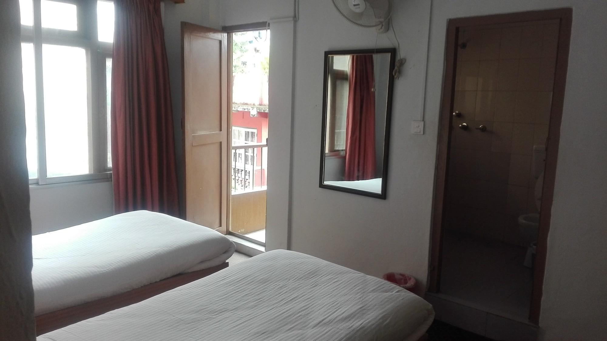 Nana Hotel