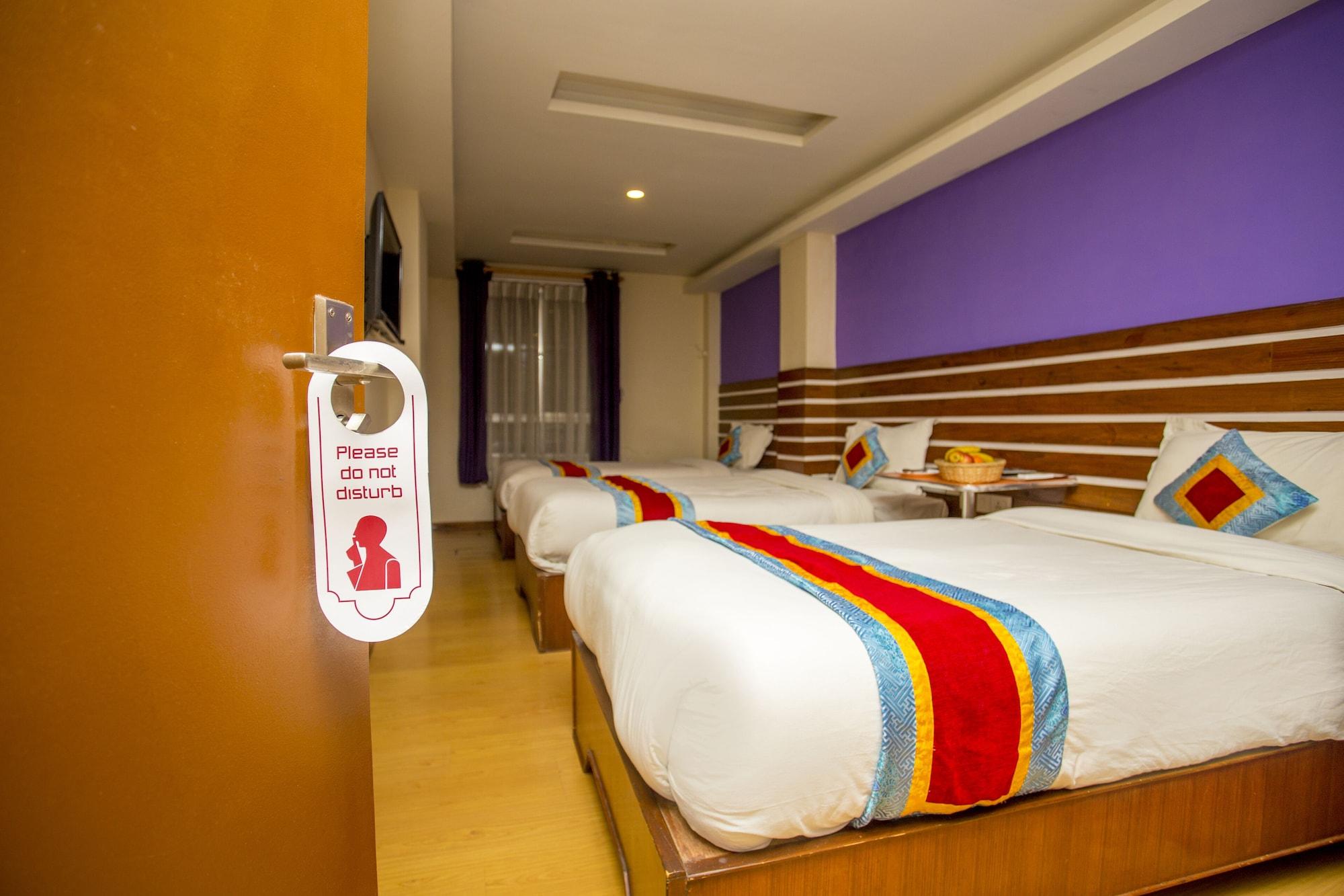 Asian Boutique 3*