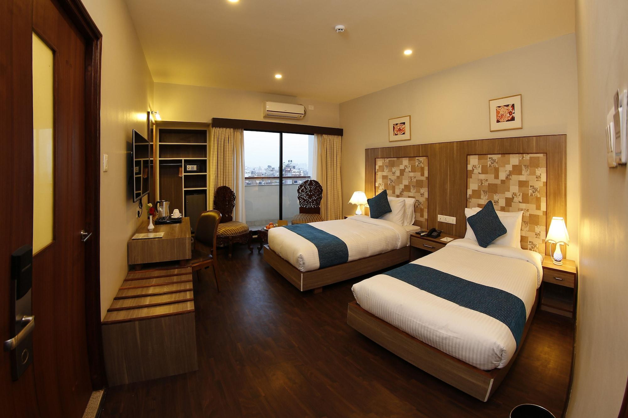 Arts Hotel 4*