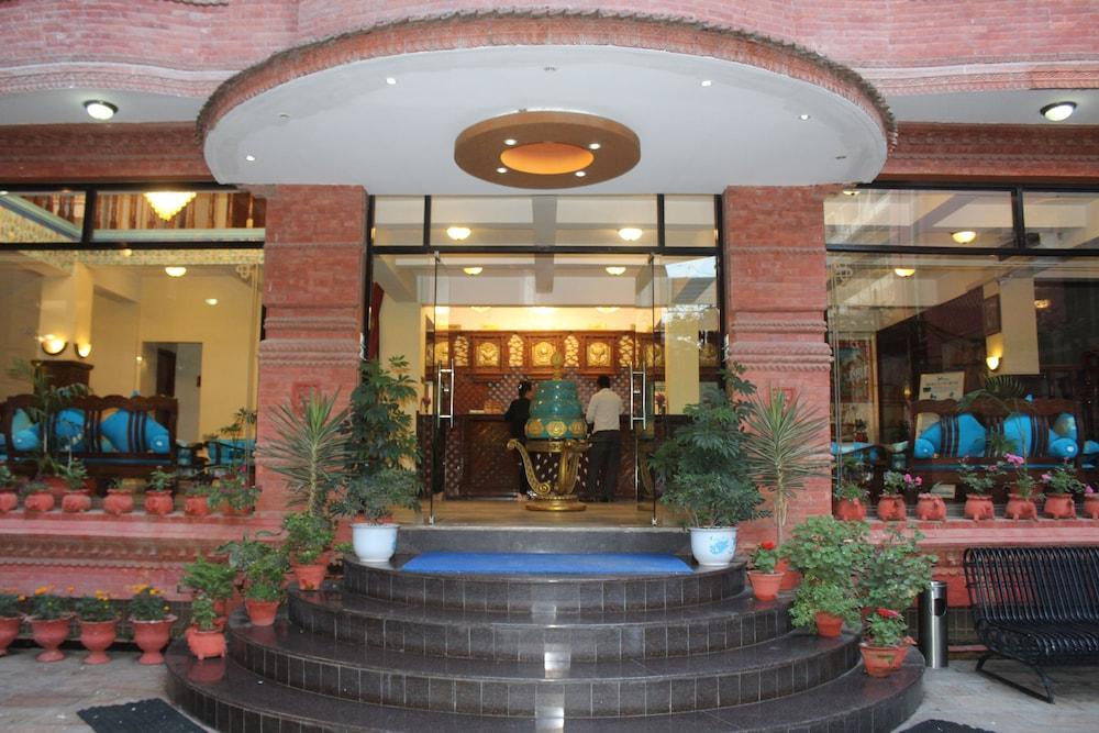 Yukhang Hotel
