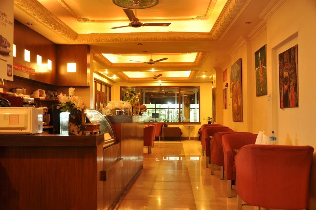 Tibet Hotel 2*