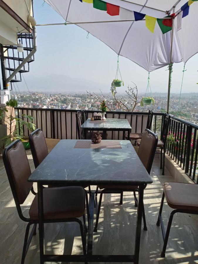 Mandala bahay-panuluyan 2*