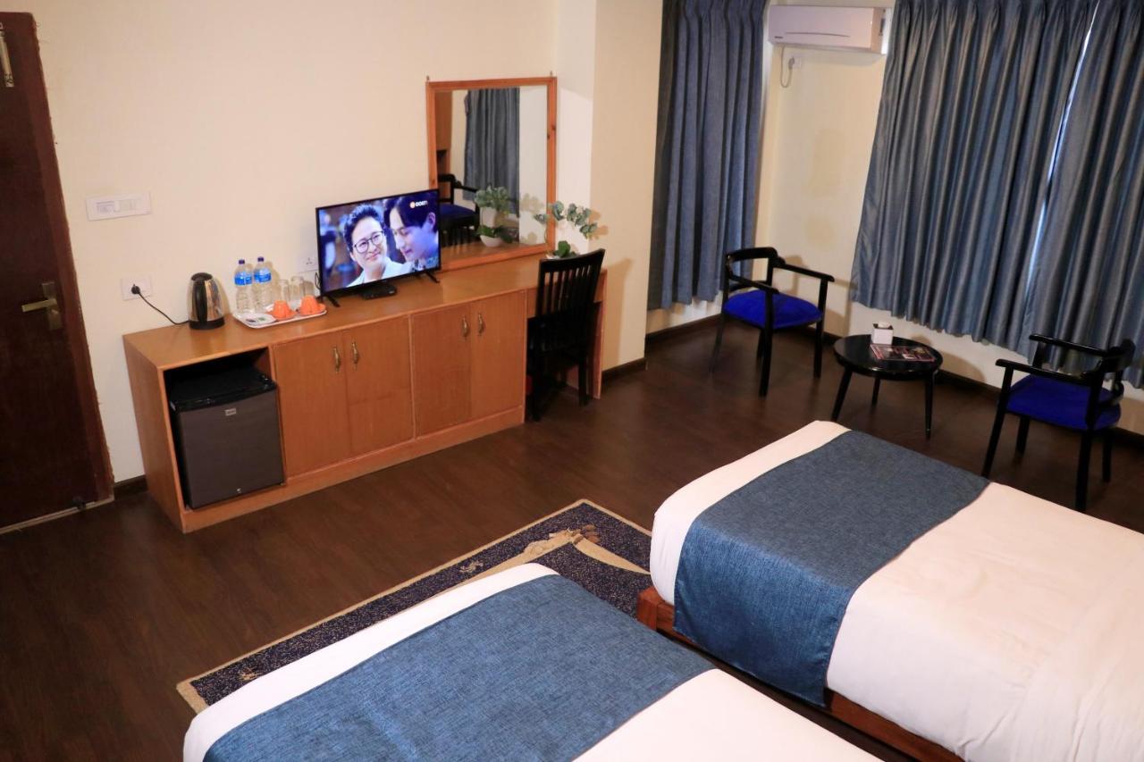Hotel Satkar And 3*