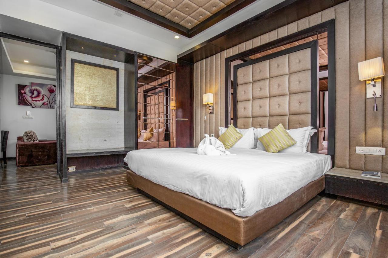 Hotel Mahabir Palace 4*