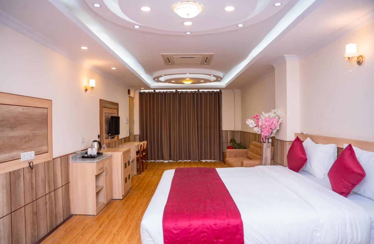 Drishya Hotel 3*