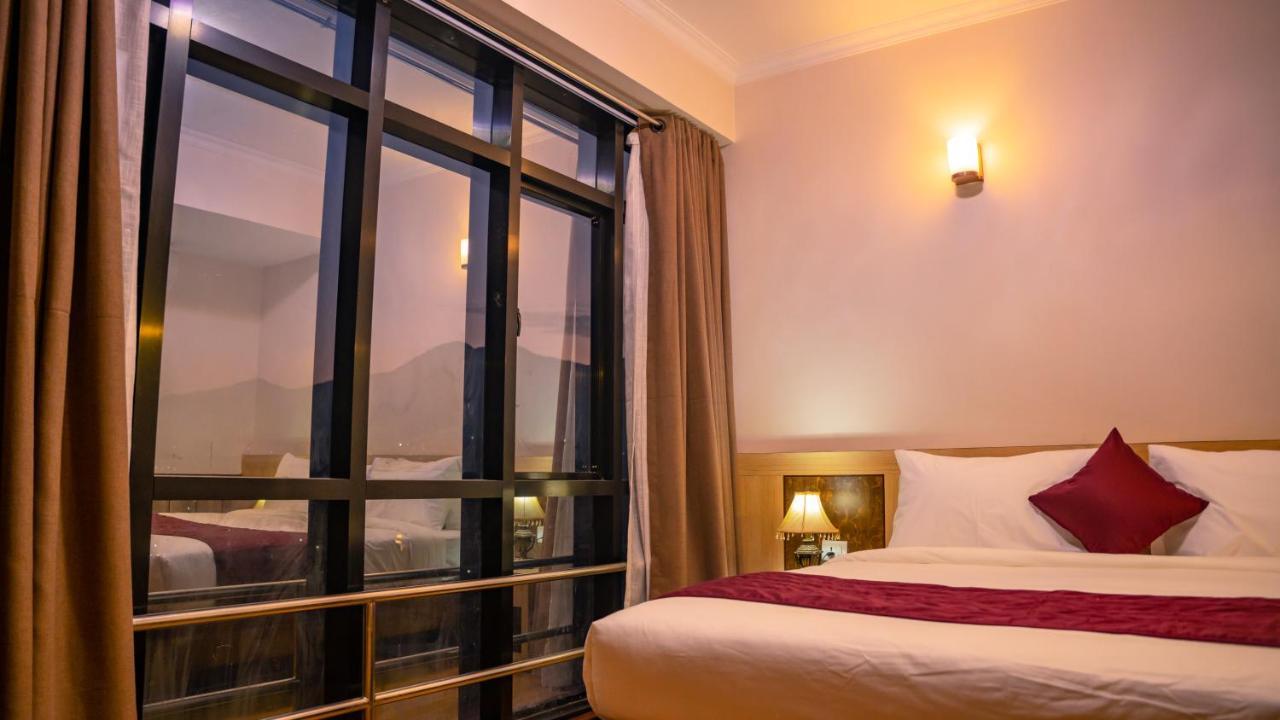 Drishya Hotel 3*