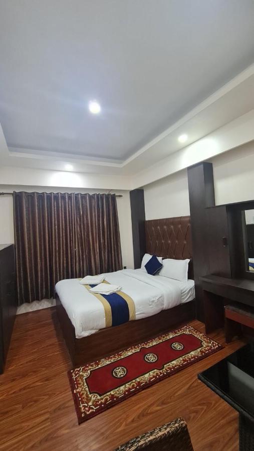 Dream Palace Hotel