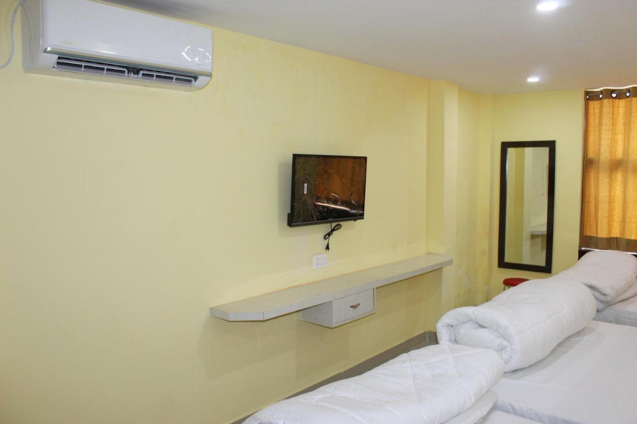 Raj Mahal 3*